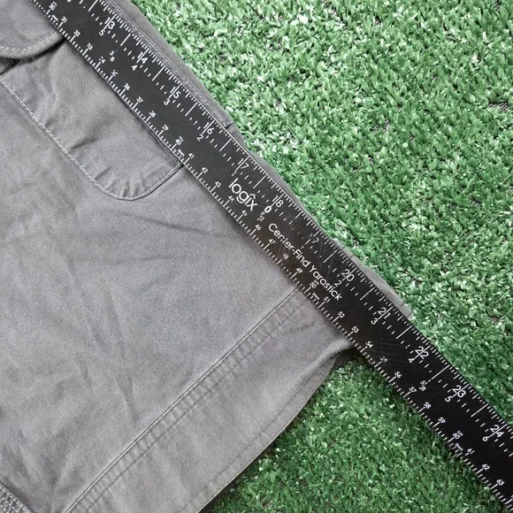 Kuhl Men Charcoal Gray Cargo Shorts Outdoor Hiking Size 14 35 Waist Multi Pocket - Picture 7 of 7